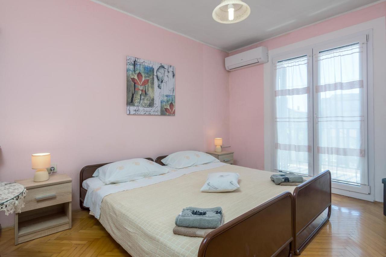 Apartments With A Parking Space Pula - 16053 외부 사진