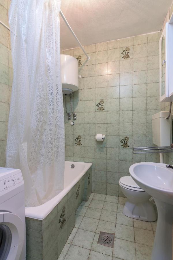 Apartments With A Parking Space Pula - 16053 외부 사진