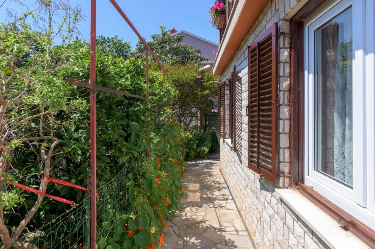 Apartments With A Parking Space Pula - 16053 외부 사진