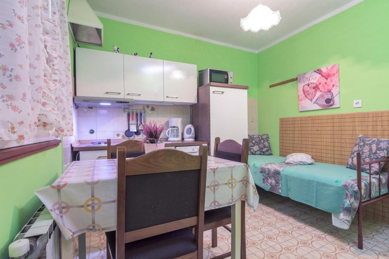 Apartments With A Parking Space Pula - 16053 외부 사진