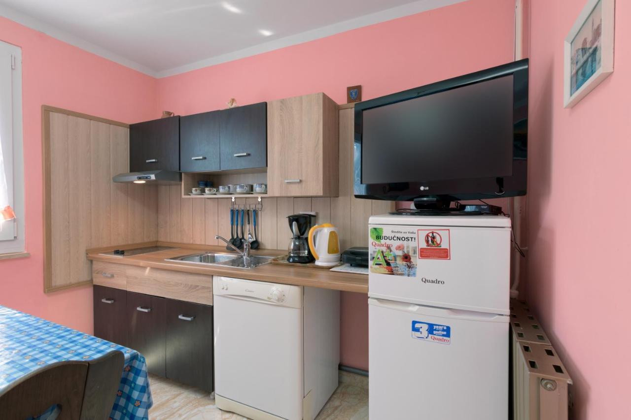 Apartments With A Parking Space Pula - 16053 외부 사진